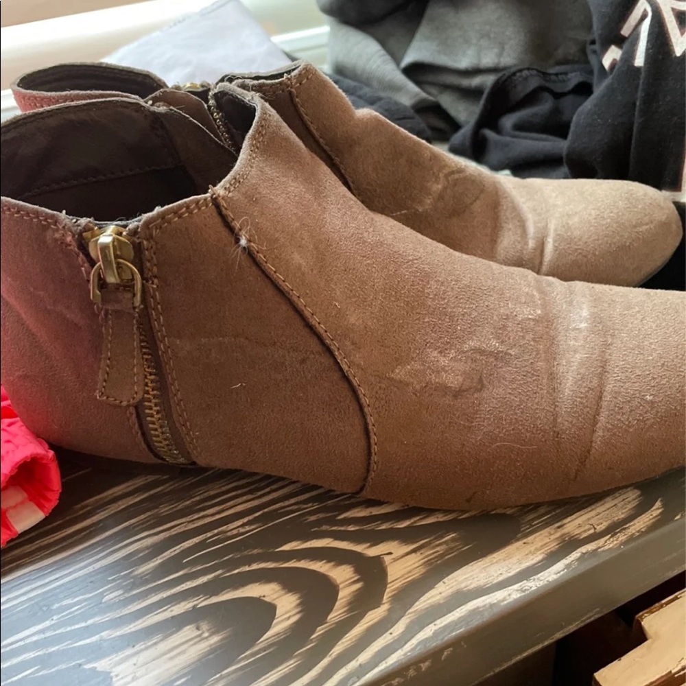 American eagle booties